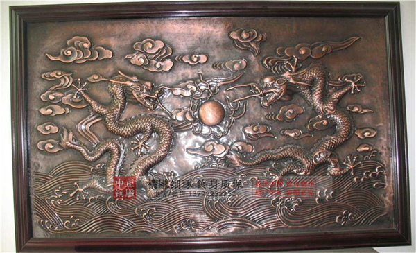 銅浮雕是用什么形式展現(xiàn)出來的(圖1) 1-21042414363L06.jpg